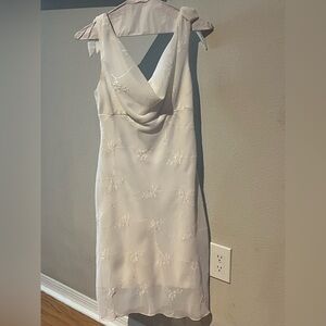 Elegant white Sleeveless Dress